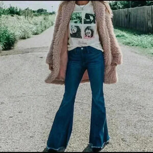 🆕The Beatles Let It Be Short Sleeve Graphic Tee🆕